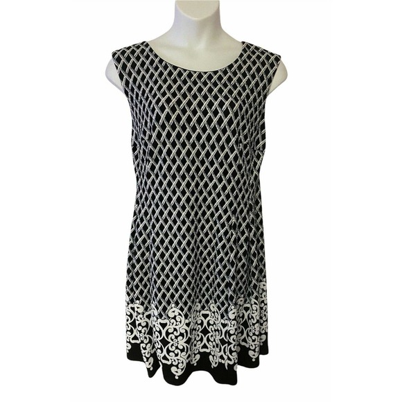 Sandra Darren Dresses & Skirts - Sandra Darren Ponte Textured Knit Sleeveless Printed Office Casual Border Dress